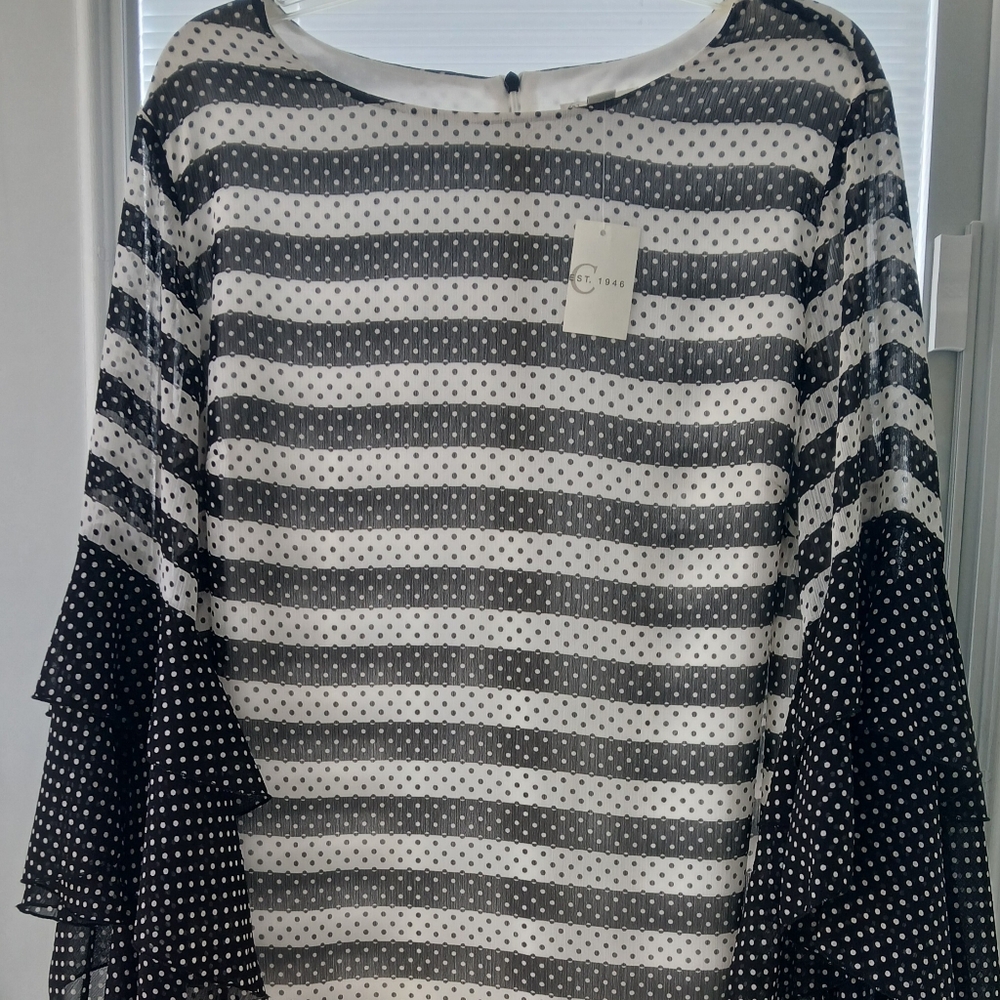 Chic Black and White Striped Women's Dress